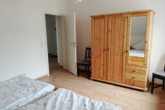 2. Schlafzimmer